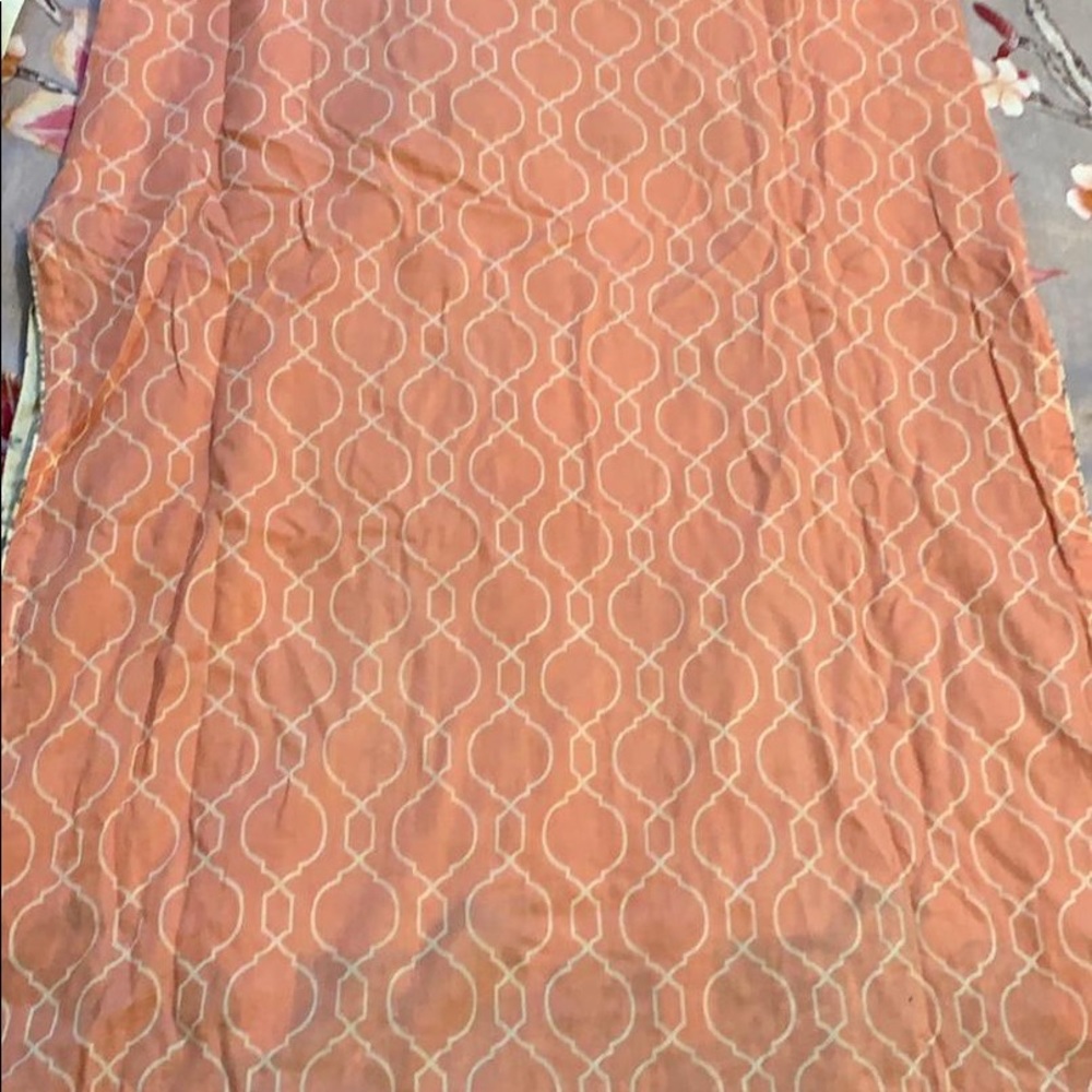 Dress - Picture 3 of 4